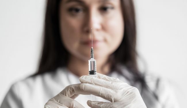 Hiszpania zakazuje szczepionki AstraZeneca dla osób powyżej 55 roku życia
