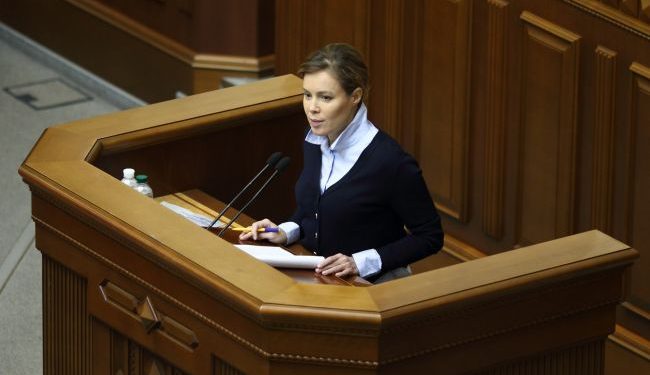 Przed Radiem nadіyshli deklarują składanie mandatów w osobie królewskiej i її
