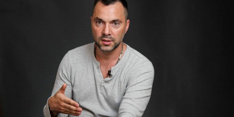 Arestowicz dał radę Ukraińcom na czas kryzysu: szczegóły