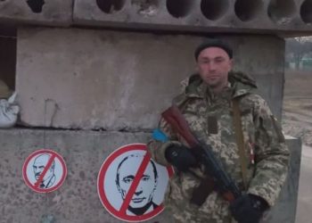„Chwała Ukrainie!”. SBU nadal umieszczała nazwiska Rosjan rozstrzelanych przez Rosjan
