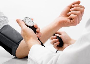 Lekarz powiedział, jak można kontrolować ciśnienie bez leków