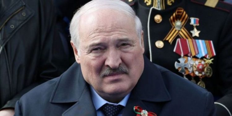 Postanowili pokazać Łukaszence: nawet Siły Zbrojne Ukrainy zauważyły, co jest nie tak z przywódcą Republiki Białoruś (ramki)