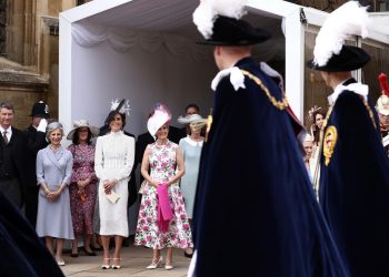 Curtsey do Lady Dee: rozważamy nowy wizerunek Kate Middleton