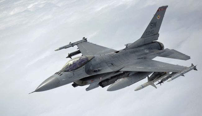 Politico poinformowało, że w kraju Zahid można szkolić ukraińskich pilotów na F-16