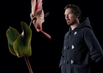 Surrealistyczne rozmowy: Benedict Cumberbatch w nowej kampanii Prady