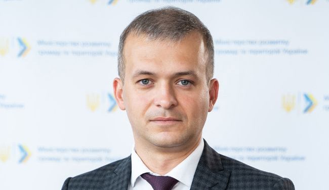 Sąd pozbawiając byłego protektora ministra Łozińskiego pod barem