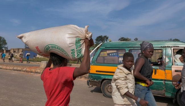 Komisja Europejska ograniczyła pomoc dla Somalii poprzez kradzież groszy