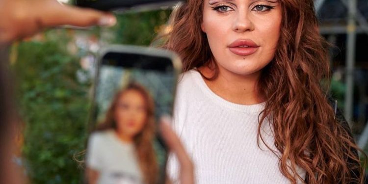 Brak połączenia: Sasha Zaritskaya ujawniła sekrety relacji pana młodego z rodzicami