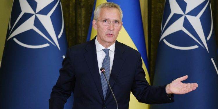 Spory między Ukrainą a Polską przyciągnęły uwagę NATO: Stoltenberg przewidział, jak to się zakończy