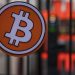 Strumień wzrostu. Co stanie się z kursem Bitcoina jesienią w listopadzie