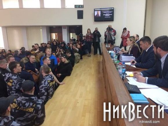 Николаевский облсовет отложил вопрос отстранения губернатора Савченко