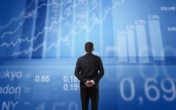 Fundstrat: rynek amerykański może liczyć na „poduszkę bezpieczeństwa” w wysokości 6 bilionów dolarów