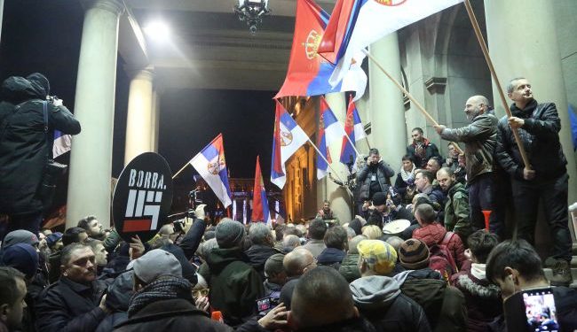 Protesty w Serbii: policja zatrzymała co najmniej 38 demonstrantów