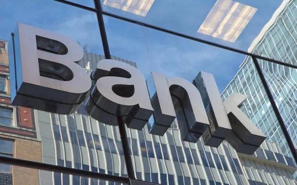 Fundusz Gwarancyjny wystawił na sprzedaż aktywa 10 upadłych banków