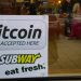 Liczba punktów sprzedaży detalicznej obsługującej Bitcoin wzrosła w ciągu roku o 174%.
