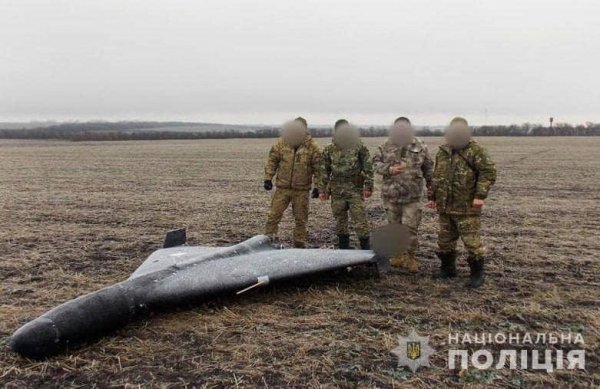 Bloger pokazał, jak Ukraińskie Siły Zbrojne ostrożnie wysadzają Szahedów na pola: wkrótce odlecą w przeciwnym kierunku (FOTO)” /></p>
<p>Przypomnijmy, że wcześniej Siły Powietrzne podały powód wyeliminowania tylko 50 proc. Bezzałogowe statki powietrzne Shahed, którymi Rosja zaatakowała Ukrainę w nocy 28 stycznia.</p>
<p><!--noindex--></p>
<p><a rel=