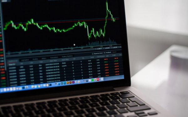 Bloomberg wymienił spółki, których ceny akcji należy monitorować w 2024 roku