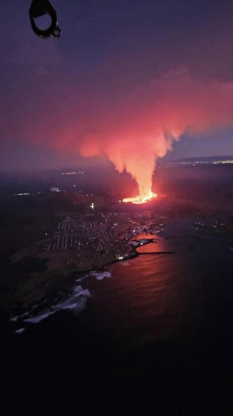 Erupcja lawy następuje bardzo blisko rozwoju obszarów miejskich: na Islandii rozpoczęła się nowa erupcja wulkanu (FOTO)