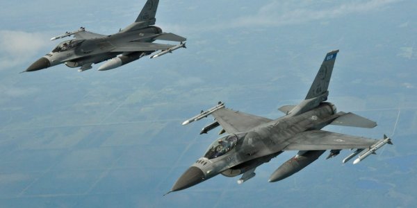 Ministerstwo Obrony Narodowej Ukraina opowiedziała, jak przebiega szkolenie ukraińskich pilotów na F-16 Ministerstwo Obrony Narodowej Ukraina opowiedziała, jak przebiega szkolenie ukraińskich pilotów na samolotach F-16