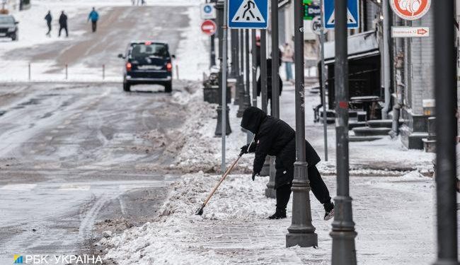 Jest ciepło, ale nie bez zimowych „niespodzianek”. Synoptycy podali prognozę na jutro na Ukrainie