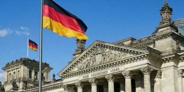Niemieckie Ministerstwo Obrony odpowiedziało na wezwanie Macrona, aby „nie być tchórzami” i pomóc Ukrainie