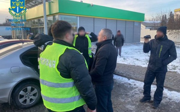Wiceprzewodniczący Szkoły Ekonomicznej obwodu sołomienskiego w Kijowie stanie przed sądem w sprawie wyłudzenia pół miliona hrywien za asfaltowanie drogi