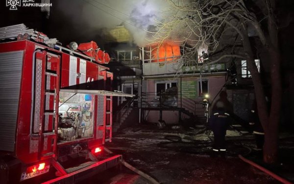 Rosjanie zrzucili bombę na budynek mieszkalny w Kupiańsku Rosjanie zrzucili bombę na budynek mieszkalny w Kupiańsku