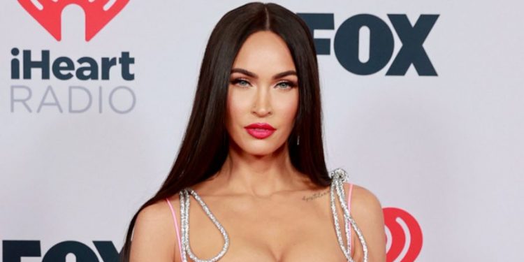 Megan Fox nie została rozpoznana na nowym selfie bez makijażu