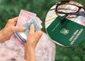 Emerytury zostaną przekazane Ukraińcom 1 maja: kto otrzyma premię