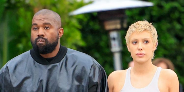 Eksplozja emocji: Kanye West i Bianca Censori wywołali sensację prowokacyjnymi strojami