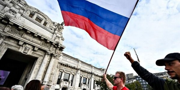Które kraje UE aktywniej wydalają Rosjan ze swojego terytorium — badania Które Kraje UE aktywniej wypędzają Rosjan ze swojego terytorium—badania