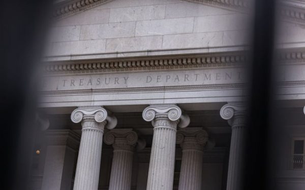Analitycy Bloomberga przeprowadzili milion symulacji długu publicznego USA i sporządzili niepochlebną prognozę