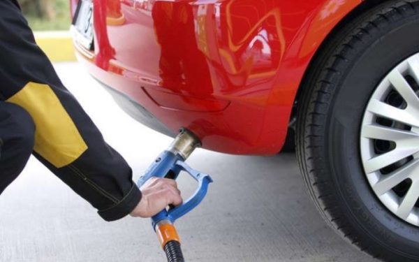 Spadek hrywny spowolnił spadek cen autogazu