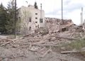 Vovchansku, które stara się powstrzymać pragnienia Rosjan, traci około 300-400 mieszkańców