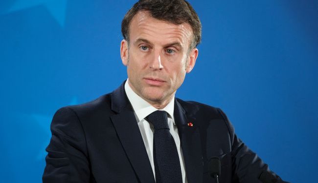 Macron strzegł świata przed zmianą pomocy dla Ukrainy