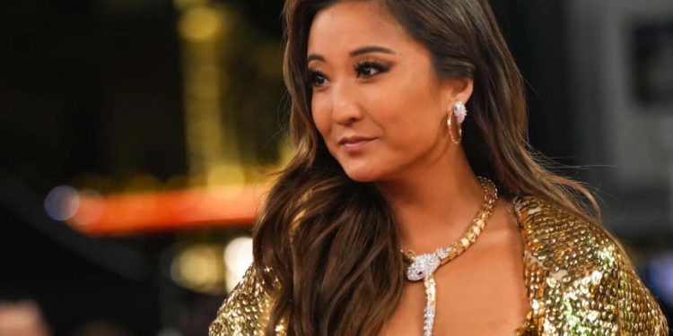 Ashley Park z „Emily in Paris” wyszła z czapką ukraińskiej marki