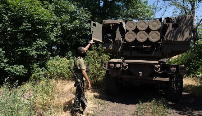 Zezwolono Stanom Zjednoczonym na atak na Federację Rosyjską, powstrzymując większy atak na obwód charkowski, – AP
