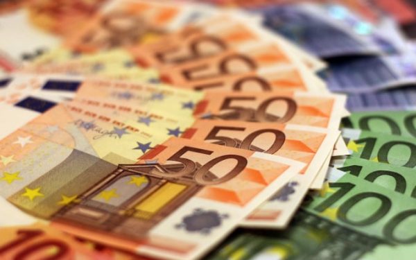 Ukraina otrzyma do końca lata pierwszą transzę z zamrożonych aktywów Federacji Rosyjskiej – Dombrovskis