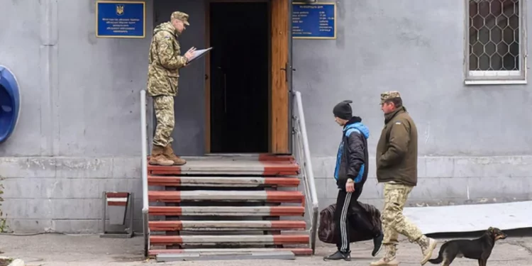 Na Ukrainie znów mówi się o obniżeniu wieku mobilizacyjnego: „Nie ma innego wyjścia”