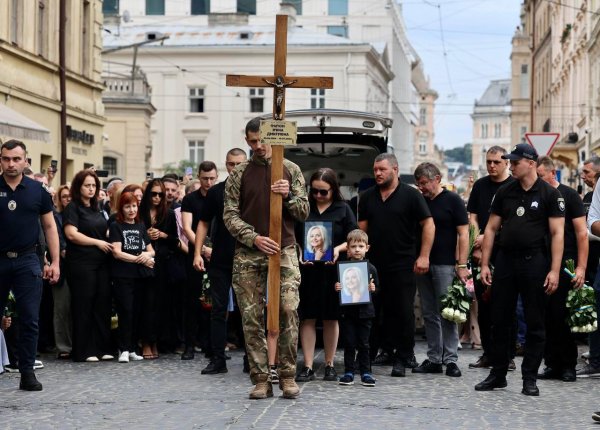 We Lwowie pochowana jest Irina Farion, pożegnały się tysiące ludzi