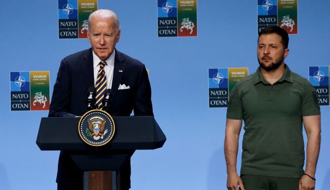 Biden pod wpływem nacisków zezwolił siłom zbrojnym USA na ataki na Rosję