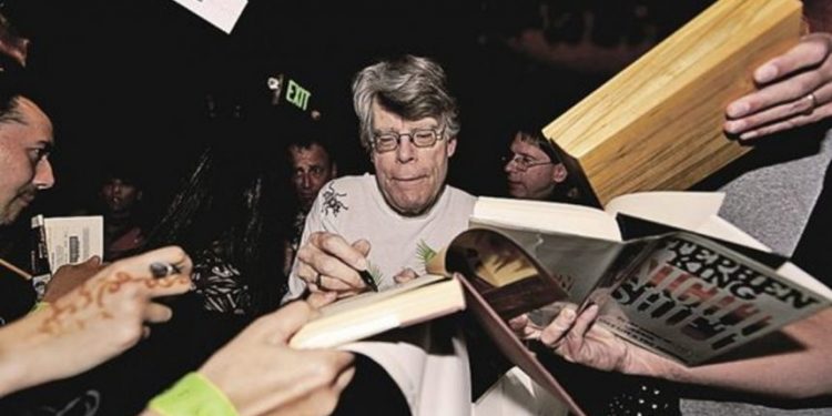 Stephen King wymienił 10 najkrótszych książek XXI wieku: co czyta król Jakhów?