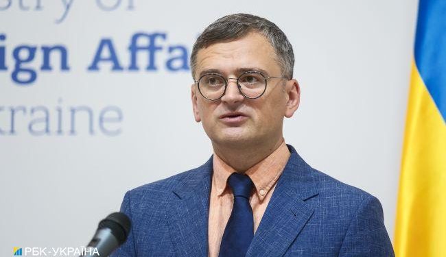 Dwa przemówienia. Kuleba nazwał przyjęciem przez Ukrainę samego NATO