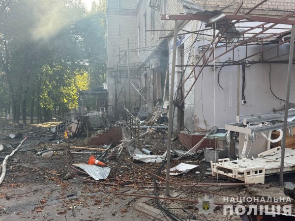 Policja pokazała skutki ataków na szpital w Sumach, wyjaśniając dane dotyczące ofiar (FOTO)