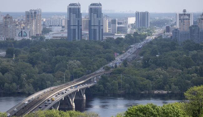 Gorycz wiatru nie jest bezpieczna. Kiyana wezwano do zamknięcia okna i nie wychodzenia na ulicę