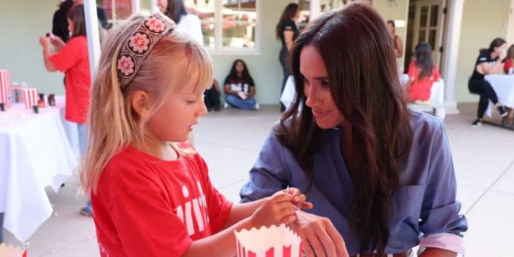 Meghan Markle podzieliła się poruszającą historią cyberprzemocy na etapie wkraczania w cyfrowy dobrobyt