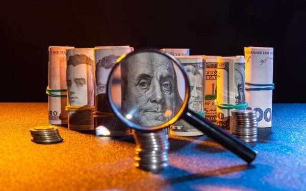 Oficjalny kurs walutowy z 17 października: NBU obniżył kurs hrywny o jedną kopiejkę