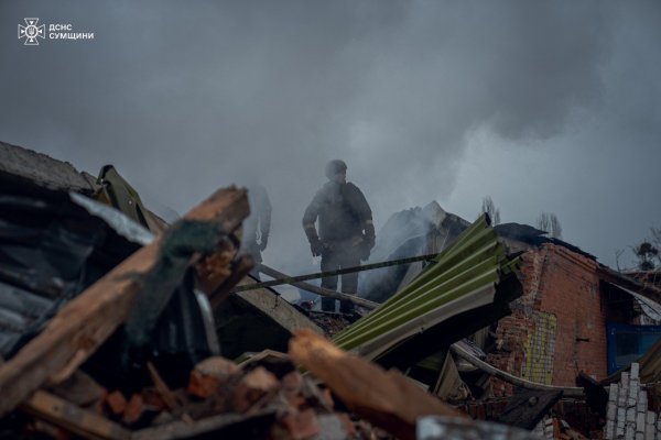 Zełenski: Rosja ostrzelała stację benzynową w Sumach, dwie osoby zginęły