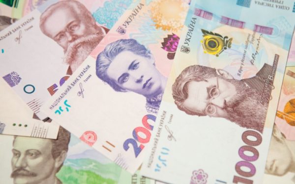 Kursy walut wieczorem 17 grudnia: hrywna spadła na rynku międzybankowym