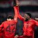Bayern przed pojedynkiem z Szachtarem w Lidze Mistrzów wygrał produktywny mecz Bundesligi (wideo)